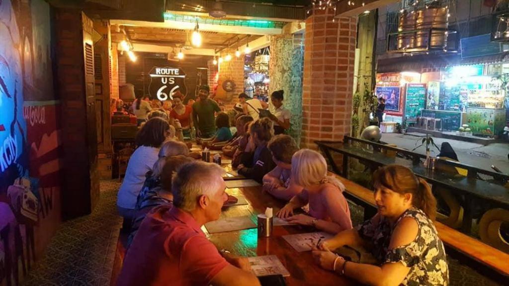 Route 66 Music Restaurant & Hostel Σιέμ Ρέαπ Εξωτερικό φωτογραφία